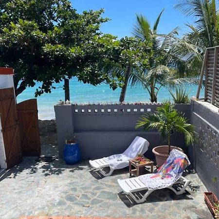 Maison Marouka Sur La Plage Du Diamant ル・ディアマン エクステリア 写真