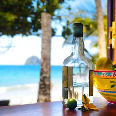 Maison Marouka Sur La Plage Du Diamant ル・ディアマン エクステリア 写真